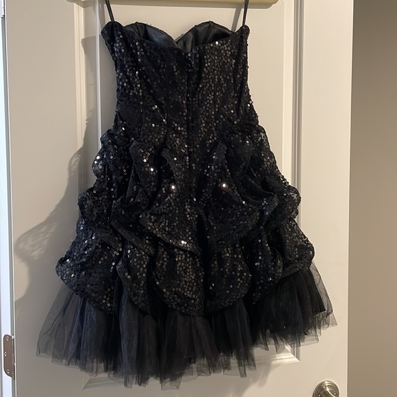Betsey Johnson Black Sequin and Tulle Cocktail Dress - Picture 4 of 5